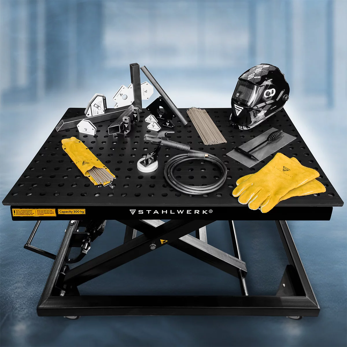 stahlwerk-arc-200-synergic-pro-elektroden-schweissgeraet-vollsynergischer-mma-e-hand-lift-tig-inverter-mit-200-ampere-und-igbt-technologie~2