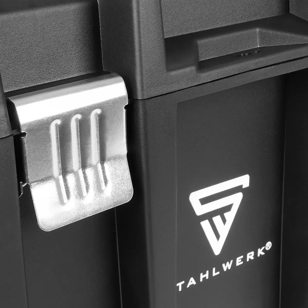 modulare-toolbox-mobiler-werkzeug-trolley-mit-rollbrett14.webp