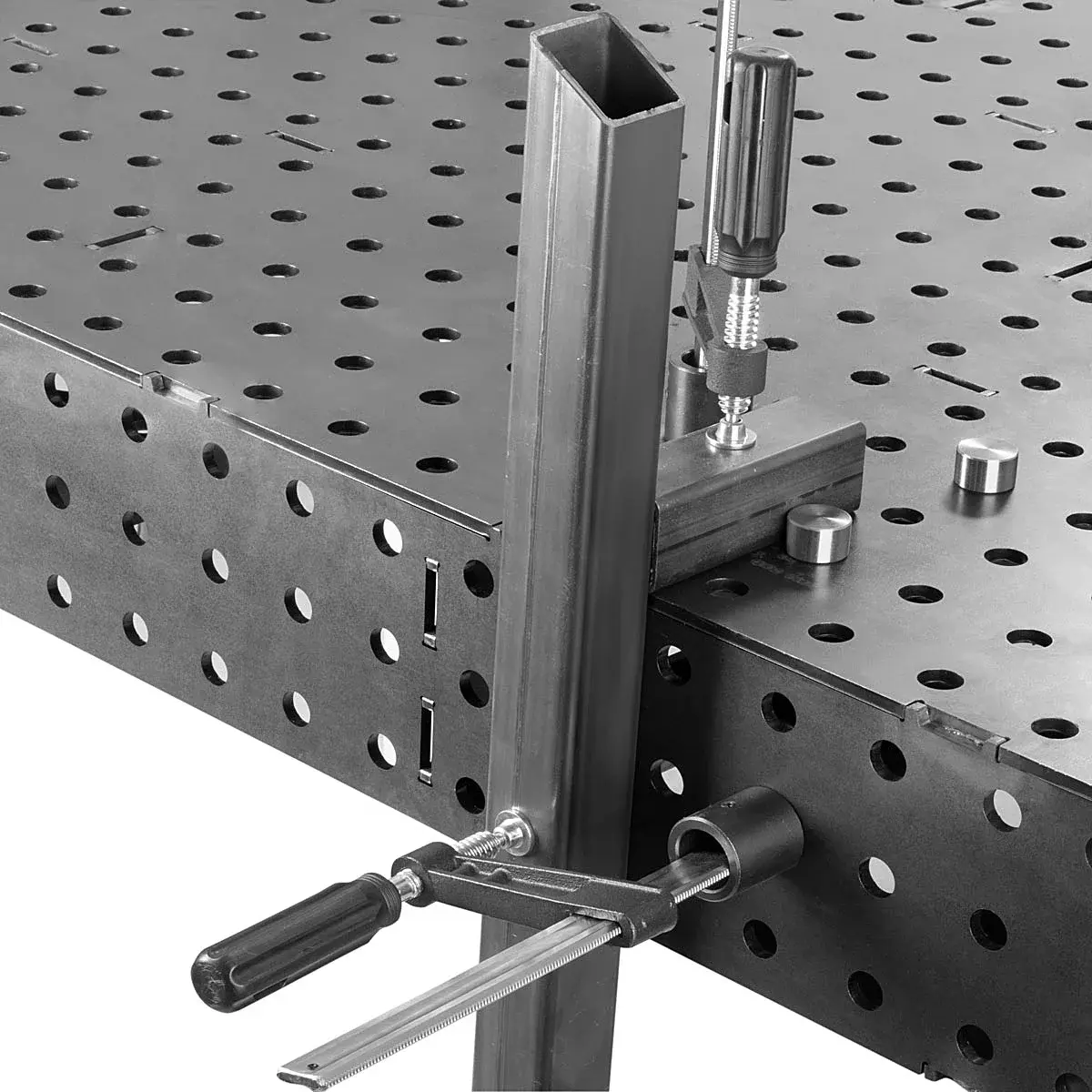 3d-schweisstisch-d16-spannzubehoer-set10.webp