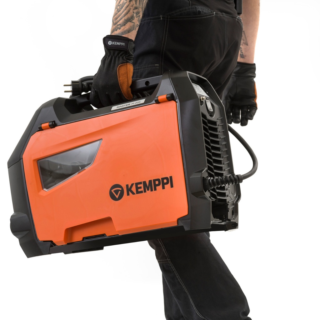 Master-M-205-carrying-1-2.jpg
